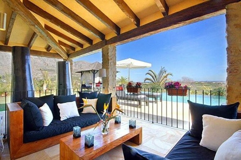 Villa Los Drossos 10 Pax