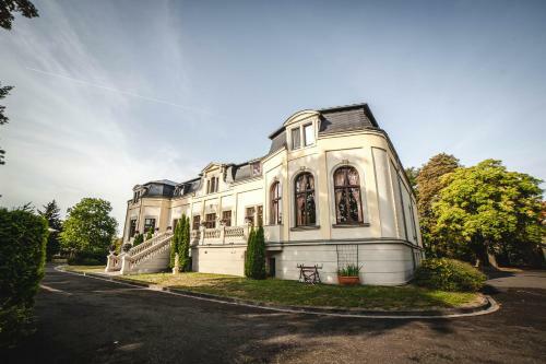 Schloss Breitenfeld Hotel & Tagung