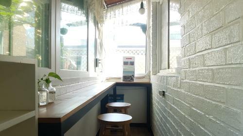 Hostal Geranium Ladies Guesthouse