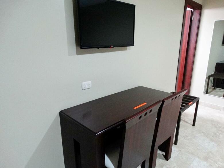 Hotel Marvento Suites
