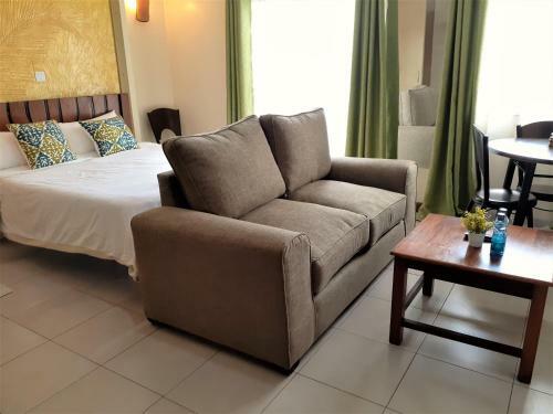 Kasty L Studios And Apartments