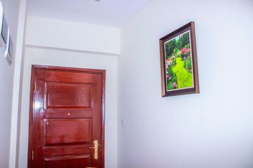 Kasty T Apartments- W Place