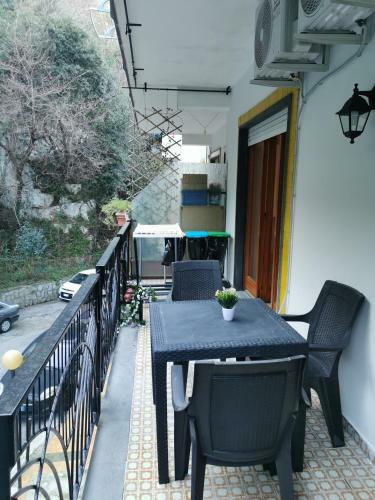 Sorrento's Holidays Apartment 2