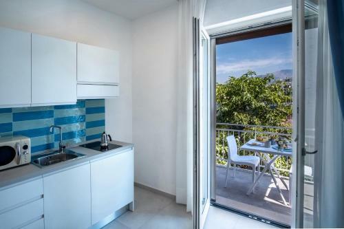 Leone Rosso Apartments