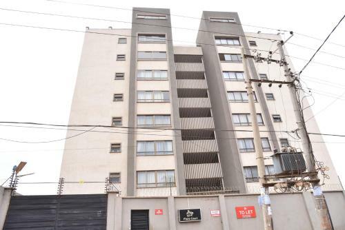 Karen View Palace Apartments