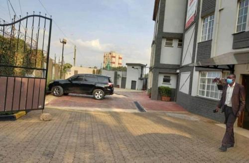 Westbreeze Apartments B1