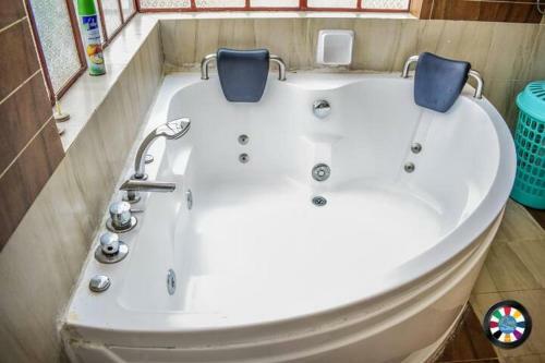 Hostal Emkay Homes