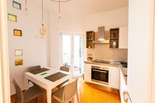 Apartamento La Deliziosa Flat With Pool & Terrace