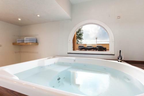 Exclusive Luxury Villa With Pool And Spa