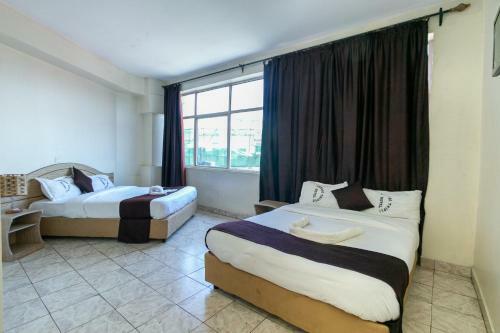 Fahari Triple Hotel
