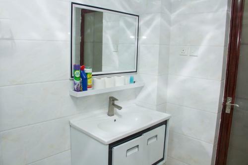 Apartamento Maldives Residence- Very Spacious 3 Bedroom Kilimani