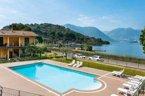 Iseo Lake Apartment