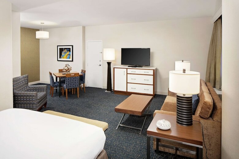 Doubletree By Hilton Hotel South Bend