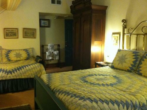 Corners Mansion Inn - A Bed And Breakfast