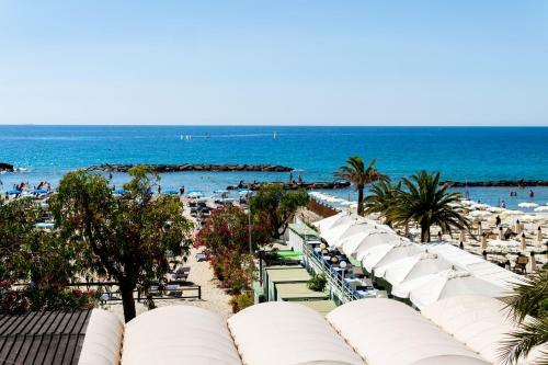 Apartamento Beach Front Home - Appartamento Sulla Spiaggia