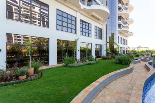 Lovely Two Bedroom Serviced Apartment With Pool