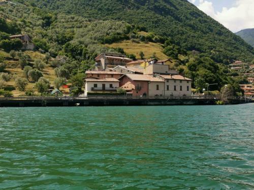Amore Di Lago