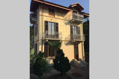 Apartamento Luminoso Appartamento In Villa A Stresa