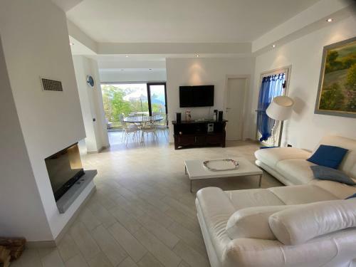 Casa Motta - Great Apartment, Lakeview And Shared Pool