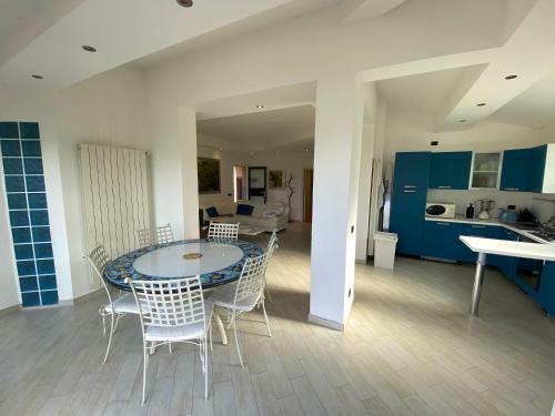 Casa Motta - Great Apartment, Lakeview And Shared Pool