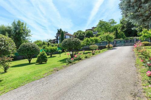 Apartamento Lakeview Large House With Garden Above Stresa