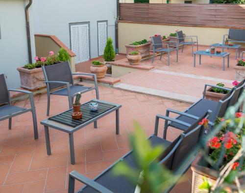 Hostal Via Naldini N 61