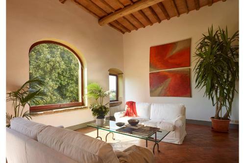 Villa De? Sernigi