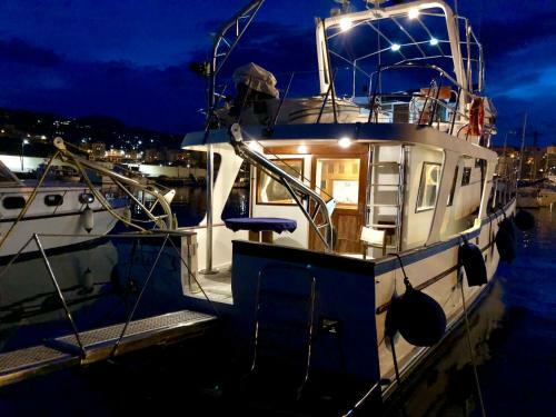 Motor Yacht Luise - B&b/gite