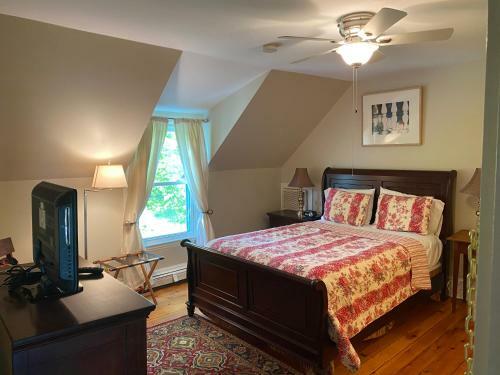 James Place Inn Bed And Breakfast