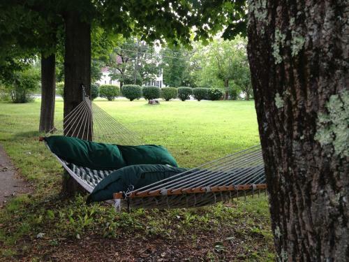 James Place Inn Bed And Breakfast