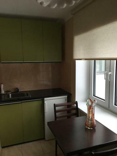 Lee Apartments