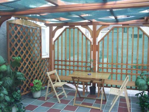 Hostal Guest House Diron
