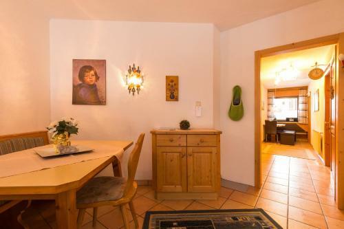 Hostal Gasthof Piburger See