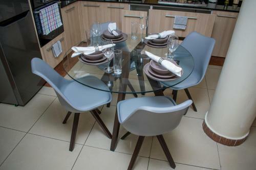 Luxury Apartments By Luxe Staycations