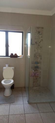 Hostal 35 Inyoni Crescent