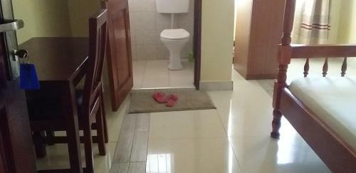Hostal Rainbow Courts