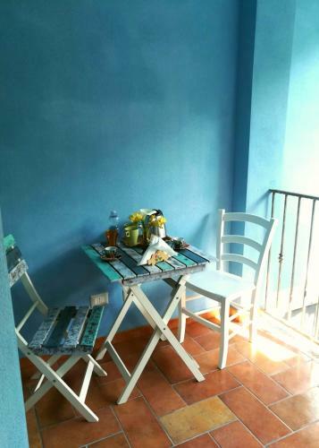 Hostal Casa Azzurra - Blue House