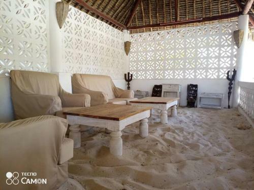 Diani Beach Tamutamu Blackmountain Villa