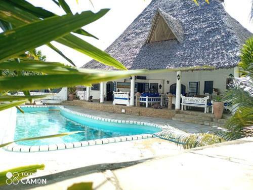 Diani Beach Tamutamu Blackmountain Villa