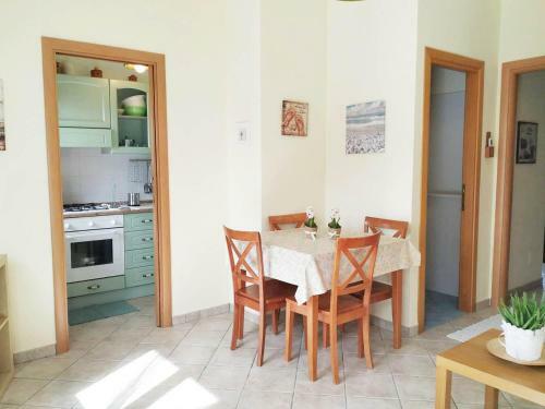Margy - Villa In Residence A 100 Mt Dal Mare