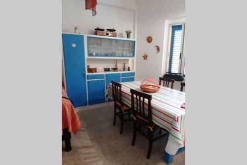 Apartamento "persiane Blu" Ampio Appartamento In Centro Storico A Teulada