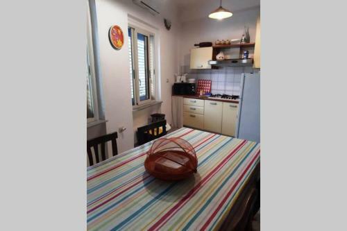 Apartamento "persiane Blu" Ampio Appartamento In Centro Storico A Teulada