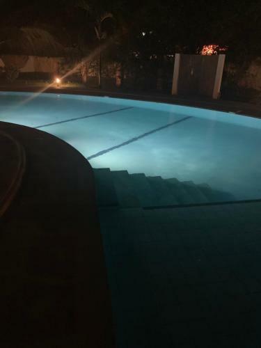 Bed & Breakfast Peekaboo Diani Beach