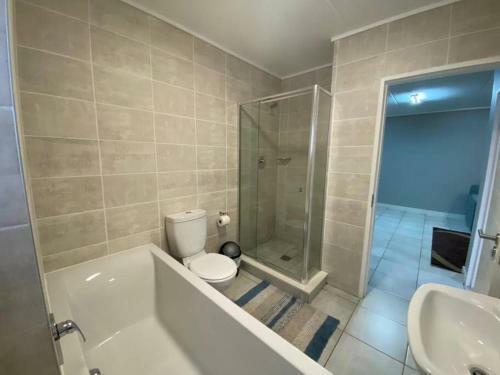 Insaka's Greenlee 3 Luxurious Apartment