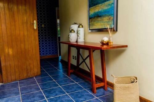 Apartamento Pazuva Hillside