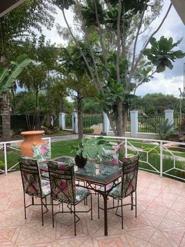 Apartamento Pazuva Hillside