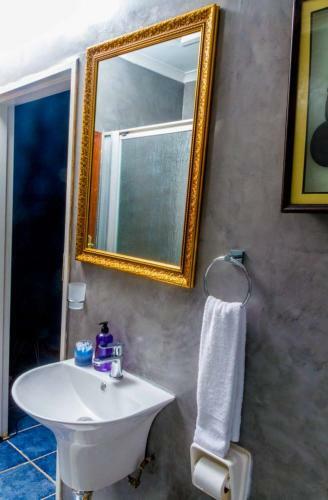 Apartamento Pazuva Hillside