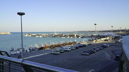Apartamento Monolocale Nel Borgo Antico, A Due Passi Dal Mare E Dal Porto