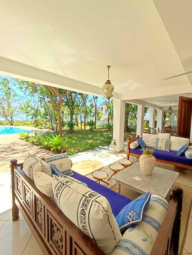 Villa The Beach House