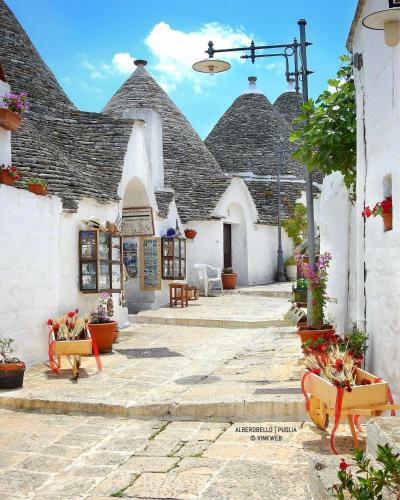 Corte Cavallotti 7